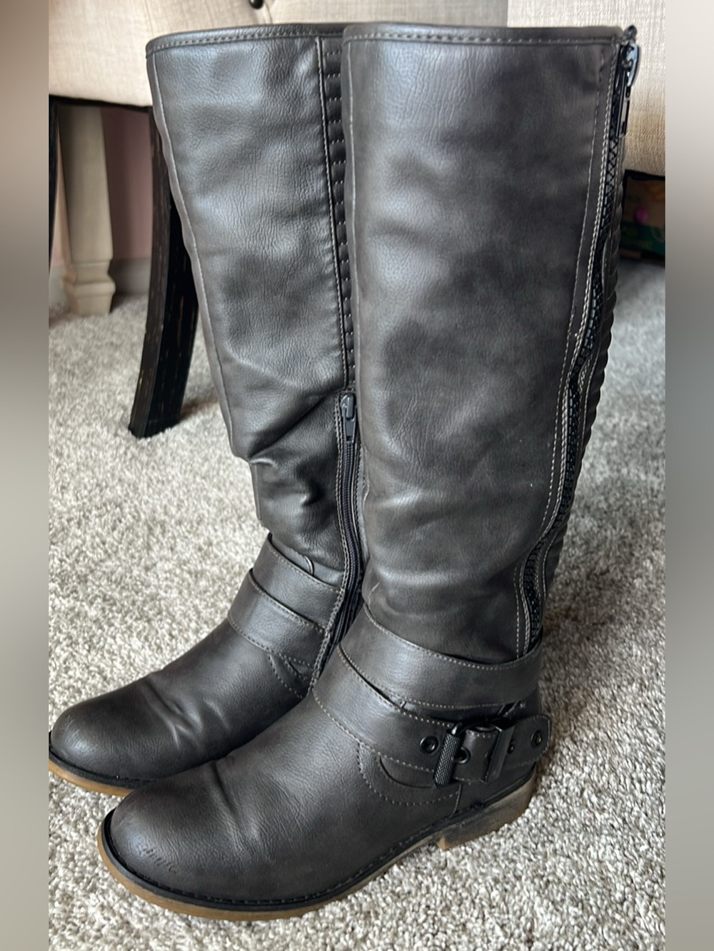 ALDO | Knee-High Charcoal Riding Boots with Buckle Accent | Gray | Size 7